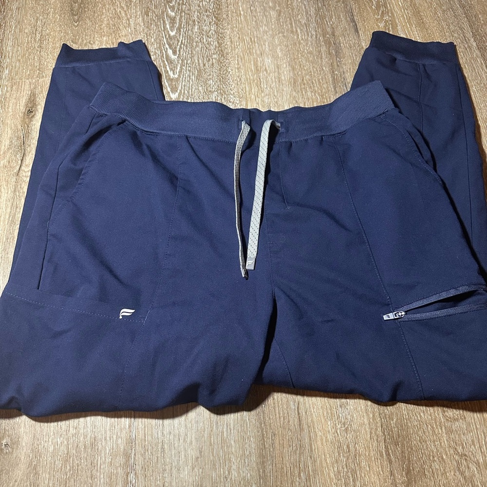 Fabletics Women Large/Petite Scrub Jogger PantsNavy Blue - Picture 2 of 6